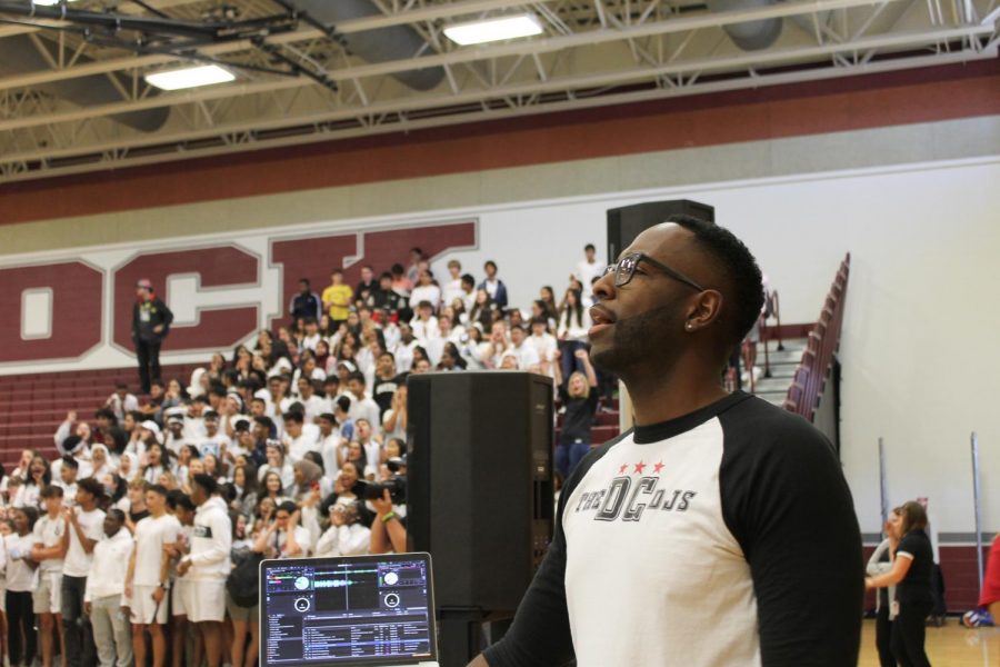 DJ Mario performs at the Homecoming pep rally on October 11. Mario brought out Rock Ridge’s school spirit by leading cheers and setting the mood with lively music.