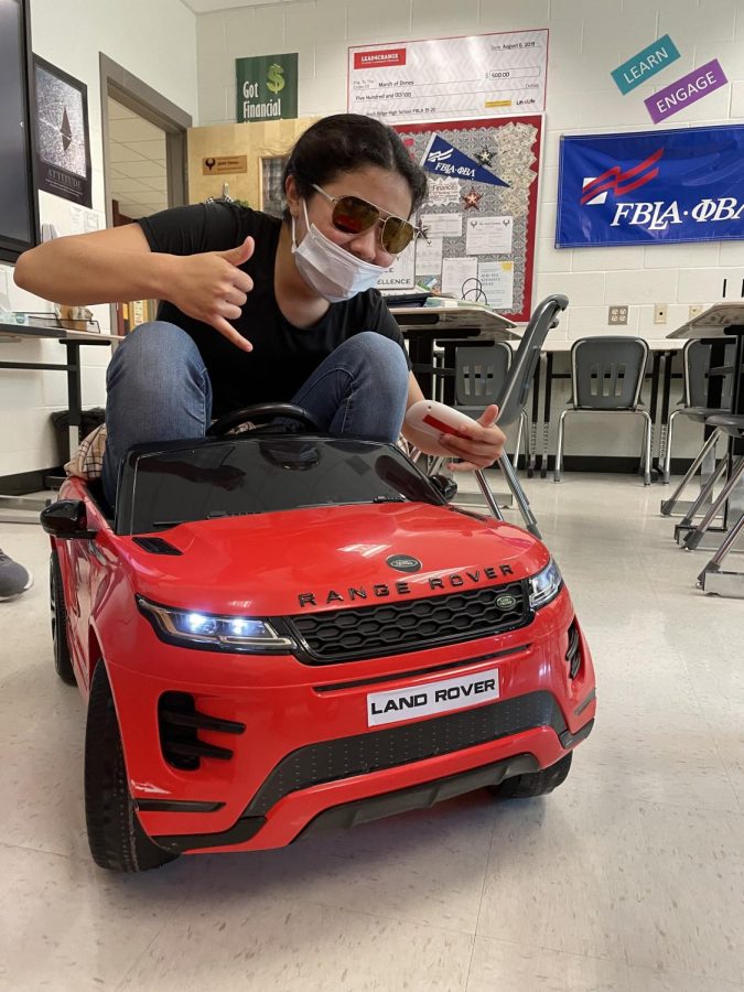 “Anything But a Backpack Day” brought out the creativity in senior Alexa Kim, who brought her mini remote controlled Range Rover to school. “I really loved todays spirit day, because it [was] a chance for me to be absolutely ridiculous,” Kim said.