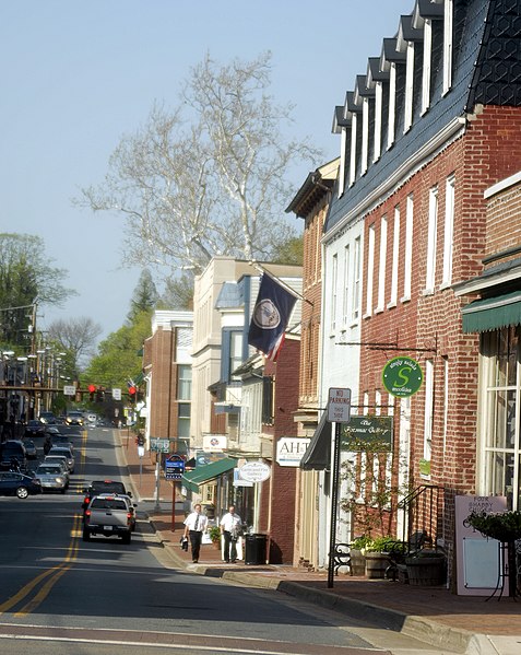 Through “Ask for Angela,” Leesburg restaurants have begun providing support for their employees and ensuring their safety at their workplace. In the program, used only in emergency situations where employees are at risk of assault, employees say a phrase to call for help and receive it from another trained staff member.